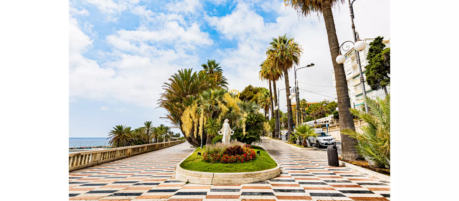 Riviera dei fiori. Fascino Belle Époque, borghi e spiagge premiate