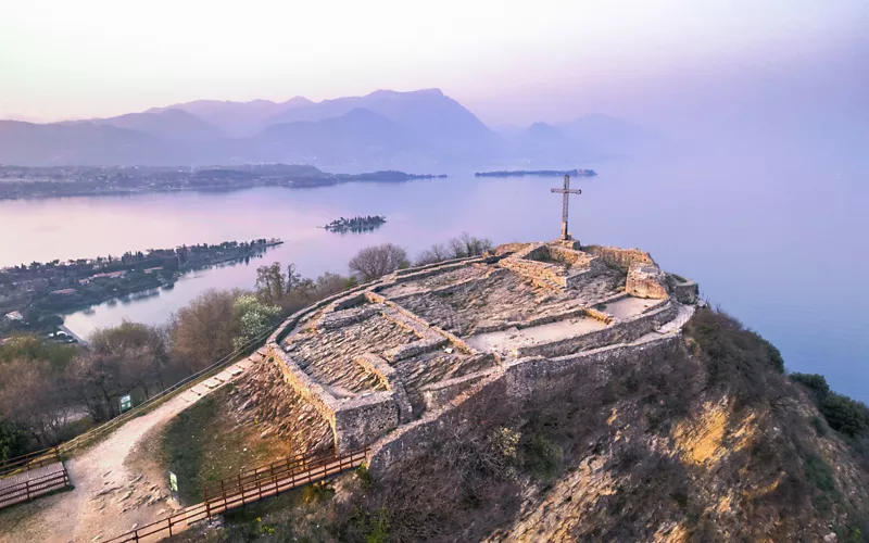 Rocca di Manerba sul Lago di Garda