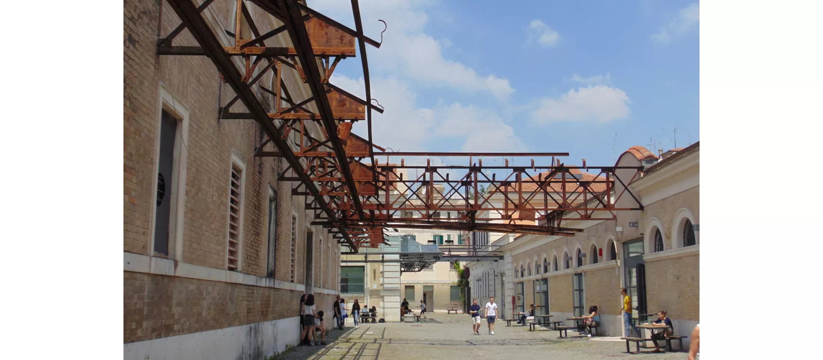 En Roma: Testaccio entre arte, arqueología y comida callejera romana