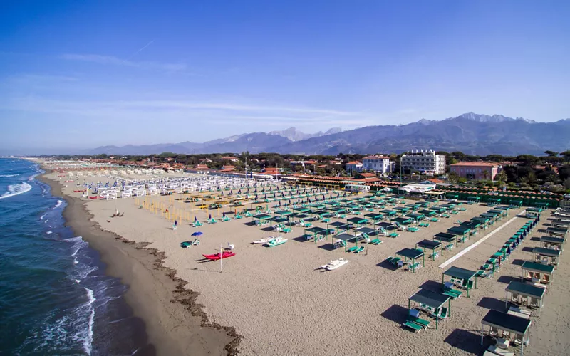 The route to Forte dei Marmi