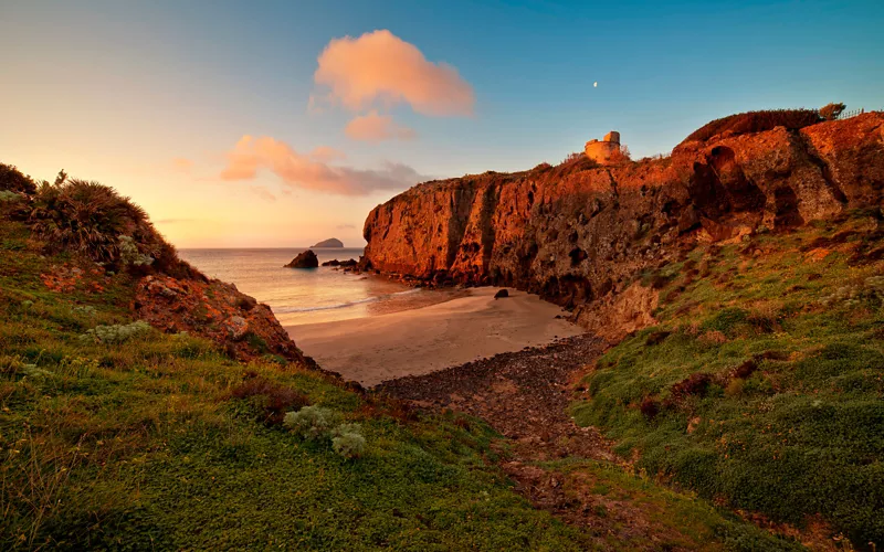 In Sant'Antioco, zwischen phönizischen Funden und Nekropolen