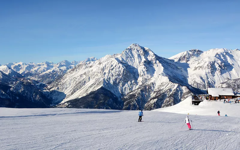 skiing sestriere