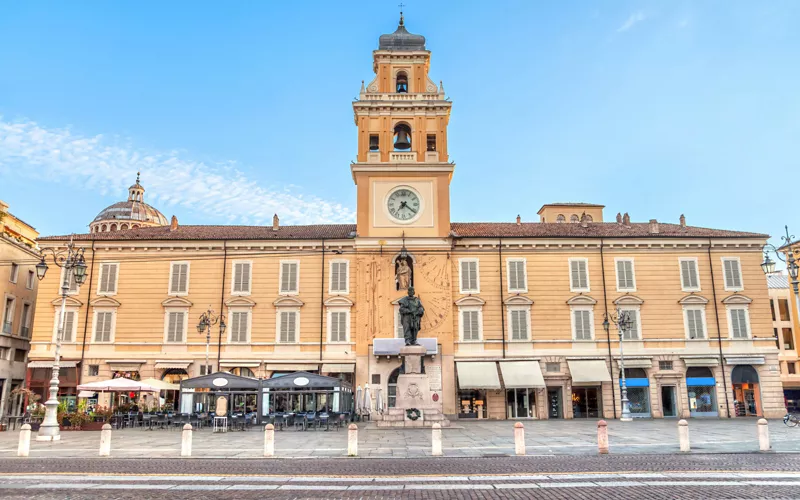 The statues in the city centre