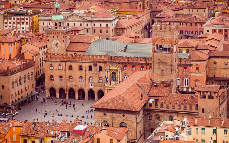 The history and magic of Bologna 