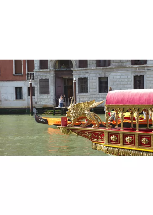 All the most exclusive spots from which to see the Venice Historical Regatta