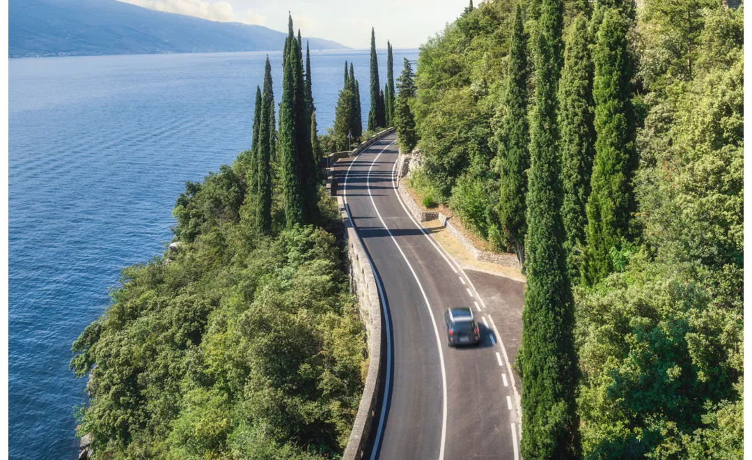 Road alongside Lake Garda