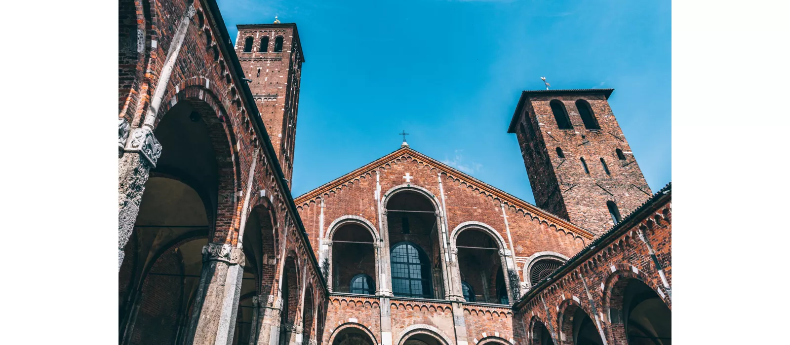 tutto su san ambrogio patrono di milano 