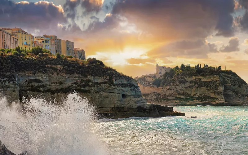 Waves crashing on the rocks