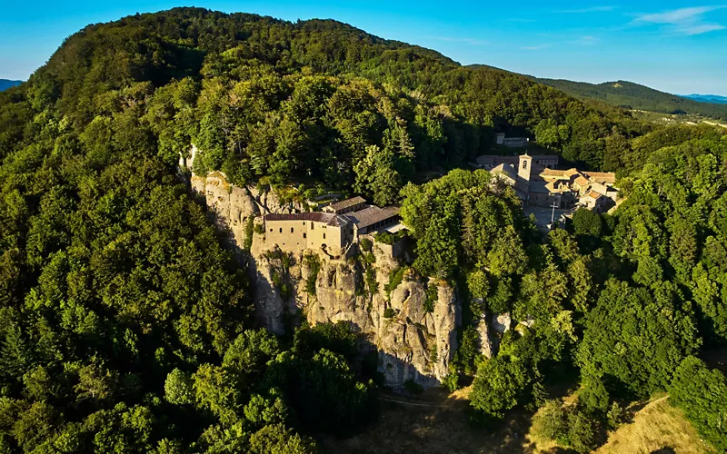 Tuscany UNESCO Natural Heritage: the Lake of the Idols