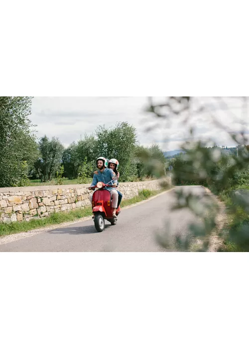 La Valdera in Vespa 