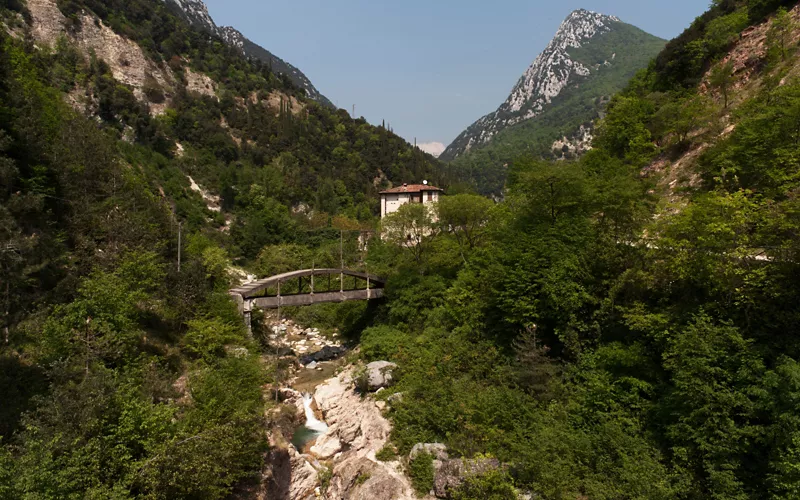 Hiking trail through the Valle delle Cartiere in Lombardy