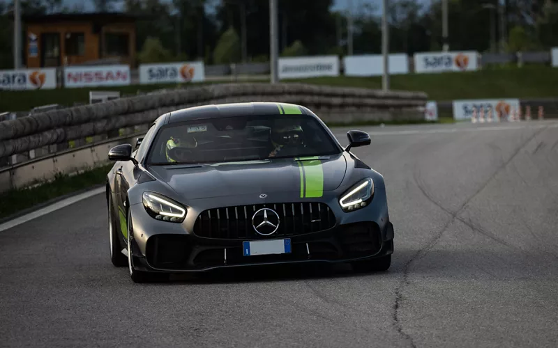 Free car tests at the Vallelunga racetrack: prices and shifts