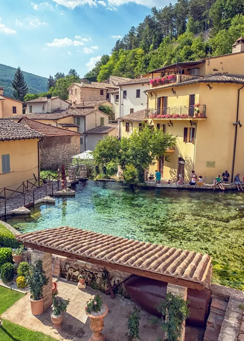 Discover Rasiglia, the "Little Venice of Umbria", and its surroundings