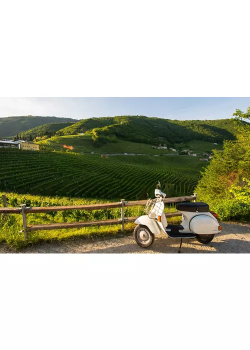 travel by vespa or cinquecento