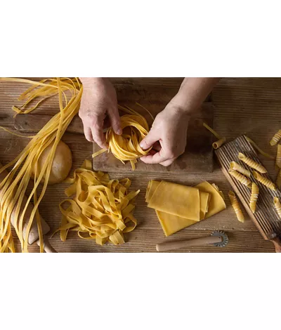 Preparing different types of pasta