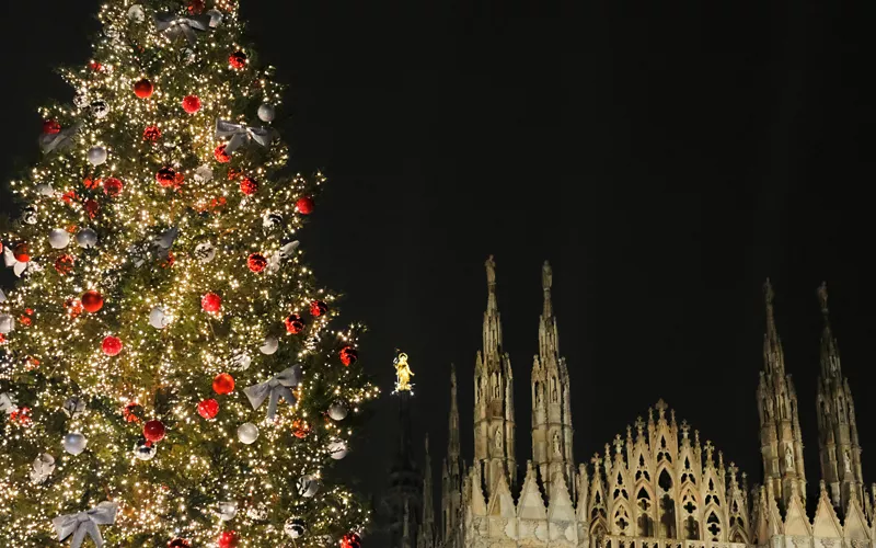 Árbol de navidad en milán