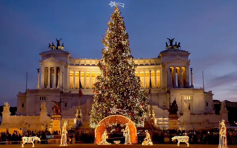 albero di natale e presepe a roma