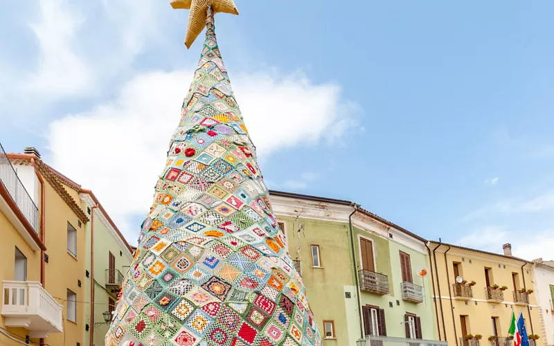 crochet christmas tree in trivento