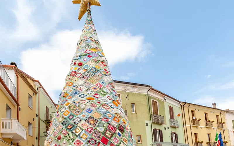 albero di natale all'uncinetto a trivento