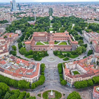 1600X1600_castello_sforzesco_milano