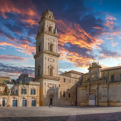 1600X1600_piazza_del_duomo_lecce