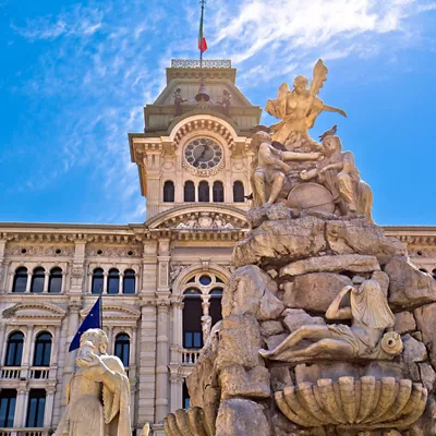 1600X1600_trieste_palazzo