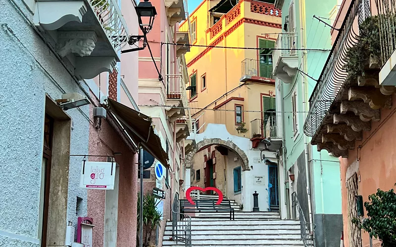 Carloforte, un village qui conserve la langue et la culture de ses fondateurs