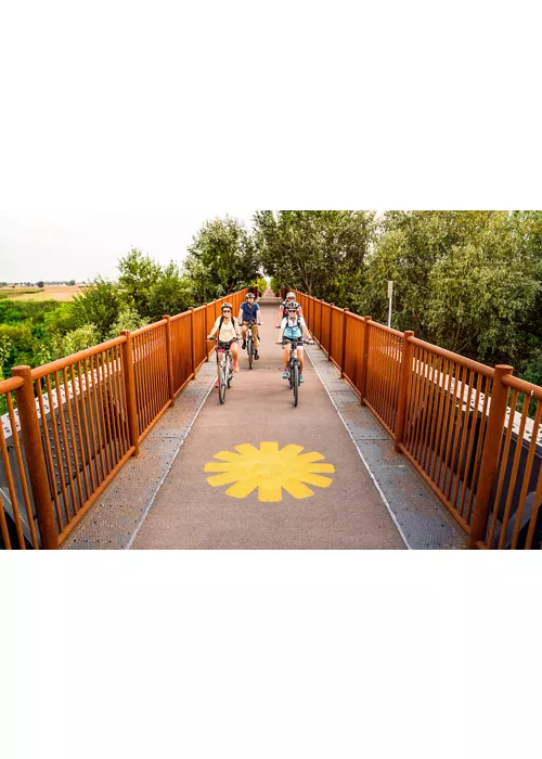 Sole cycle path with children