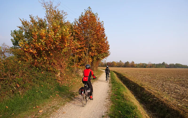 diez rutas en bicicleta por lombardía brescia franciacorta