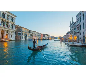 „The Tourist“: Route durch Straßen und Kanäle mit Angelina Jolie und Johnny Depp