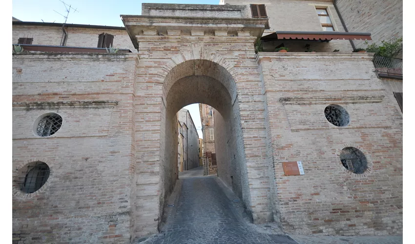 monte-san-giusto-2