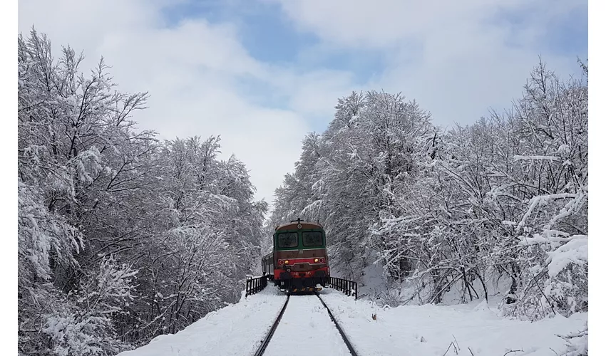 Abruzzo: i mercatini di Natale con i treni della Transiberiana d'Italia