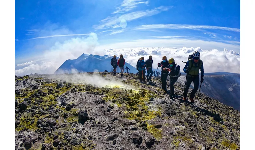 Excursión a la cima del Etna Norte en 4x4 + regreso a pie