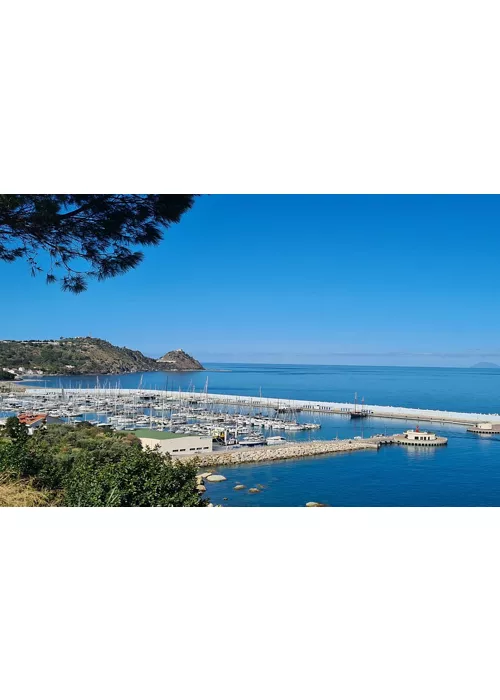 Alla scoperta dell’Italia più autentica: dalle rotte nautiche agli itinerari porto-entroterra