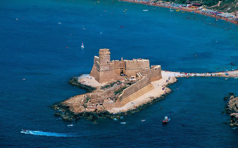 Das lapidare Schiff von Cala Cicala