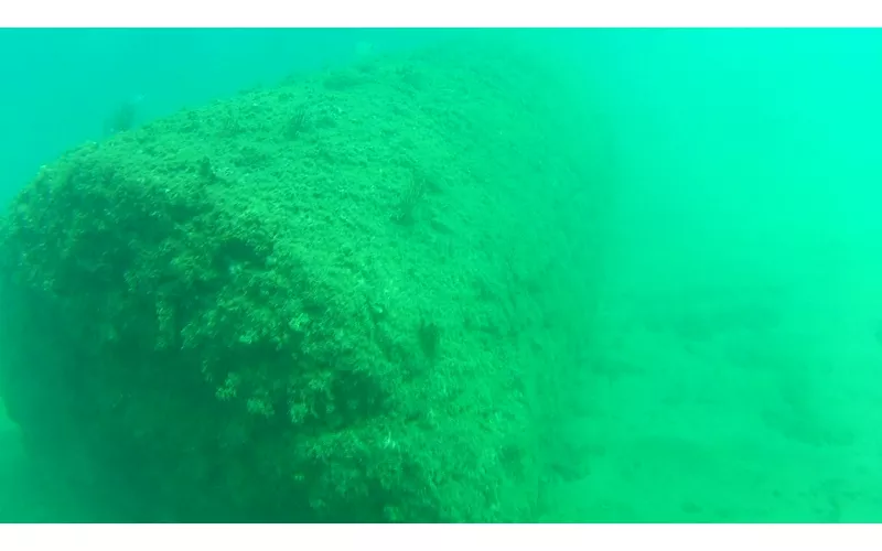 O navio lapidário de Lerici