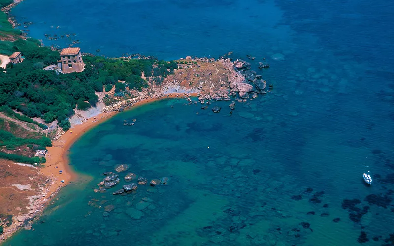 Das Wrack von Punta Scifo