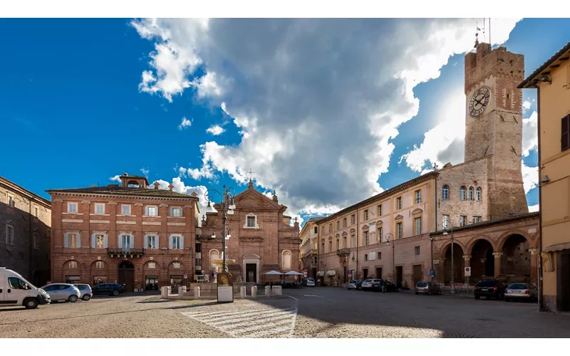 La route du miel de Macerata : parcours entre nature, histoire et traditions anciennes