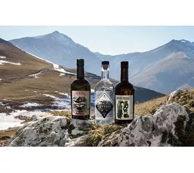 Le Marche da bere: erbe, liquori e tradizioni dell’Appennino