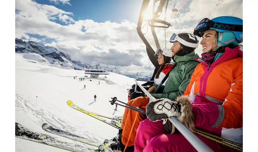 Dolomiti: Navetta Flyski dall'aeroporto di Verona al Passo del Tonale