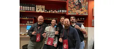 Archiginnasio de Bolonia: Entrada de acceso rápido + Tour guiado + Cata de vinos