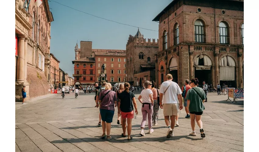 Bolonia: Visita guiada a pie + Entrada al Archiginnasio