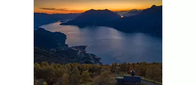 Como e Bellagio: gita guidata di un giorno da Milano + tour in barca