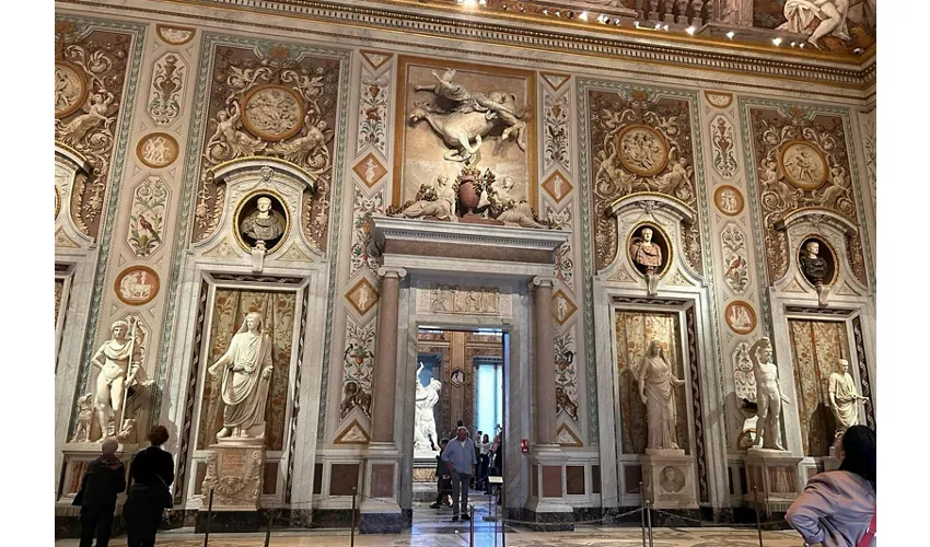 Borghese Gallery: Reserved Entrance