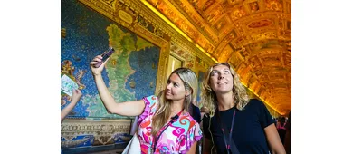 Vatican Museums & Sistine Chapel: Evening Guided Tour