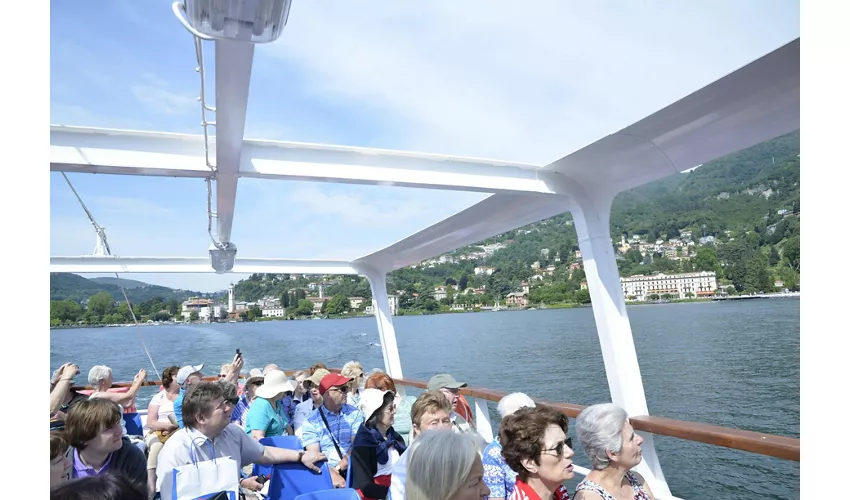 Lago Como, Lugano y Bellagio: Excursión de un día desde Milán + Crucero Privado en Barco