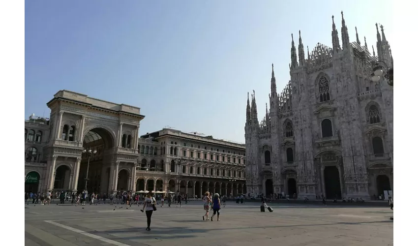 Duomo di Milano: Tour guidato della cattedrale e dei tetti