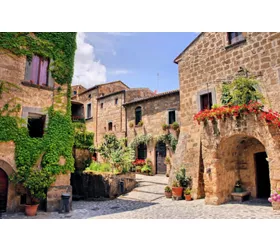 Civita di Bagnoregio, Montepulciano & Orvieto: Tour from Rome + Lunch & Wine