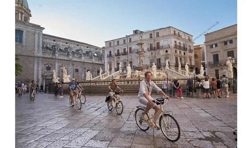 Palermo: tour guidato in bicicletta + degustazione di cibo