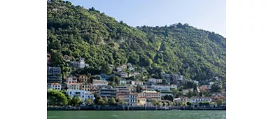 Como, Bellagio e Lugano: Tour guidato in giornata da Milano + Tour in barca